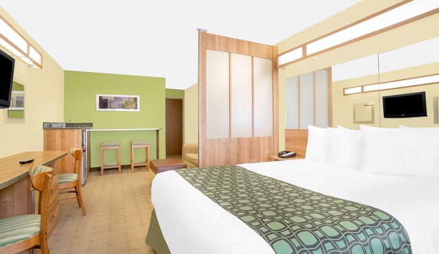 Microtel Inn & Suites by Wyndham Tuscumbia/Muscle Shoals