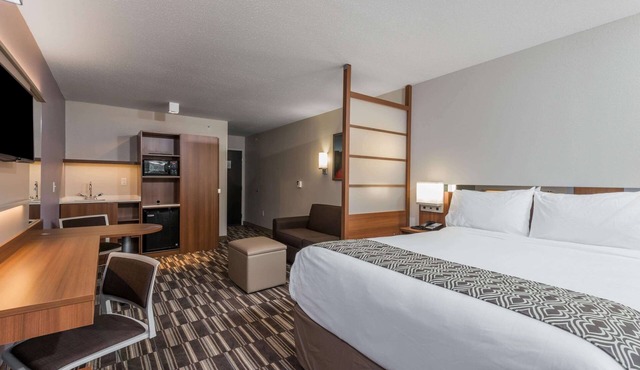 Microtel Inn & Suites By Wyndham Altoona