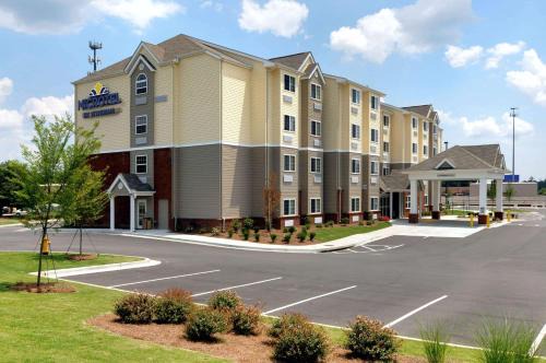 Microtel Inn & Suites by Wyndham Columbus Near Fort Benning