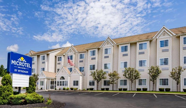 Microtel Inn & Suites by Wyndham Johnstown