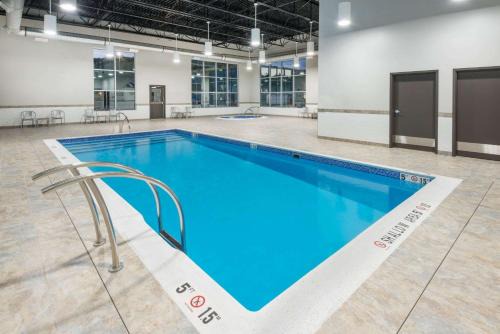 Microtel Inn & Suites by Wyndham Sudbury
