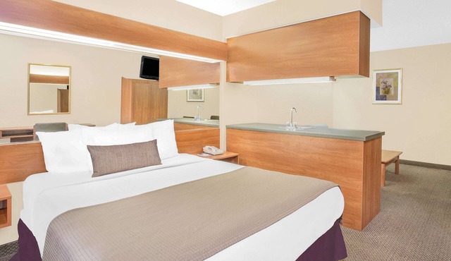 Microtel Inn & Suites by Wyndham Beckley East