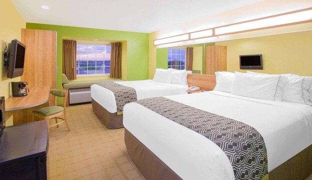 Microtel Inn & Suites by Wyndham Delphos