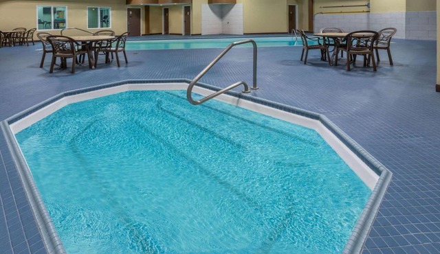 Microtel Inn & Suites by Wyndham - Timmins