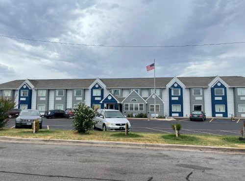 Microtel Inn & Suites by Wyndham Ardmore