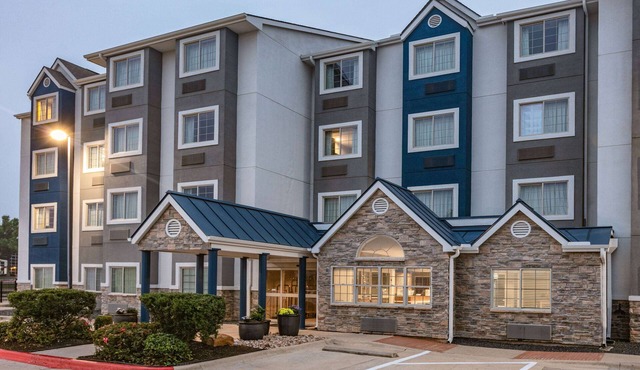 Microtel Inn & Suites by Wyndham Austin Airport