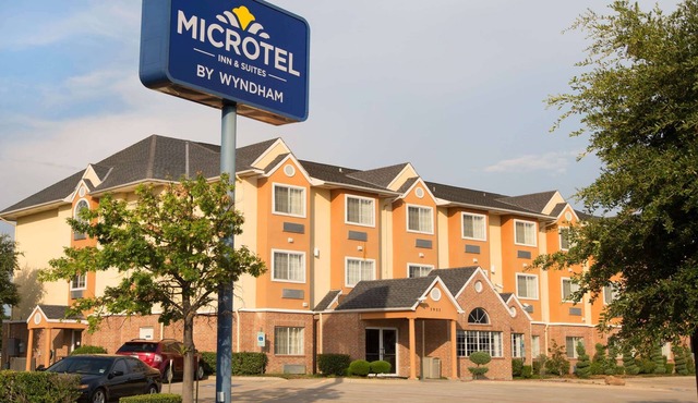 Microtel Inn & Suites by Wyndham Garland/Dallas