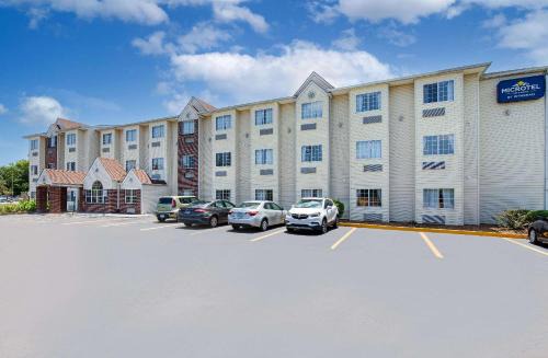 Microtel Inn & Suites by Wyndham Cordova Memphis I-40 East