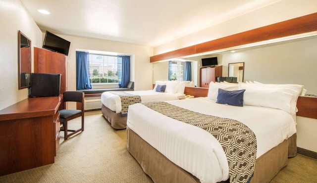 Microtel Inn & Suites by Wyndham Miami