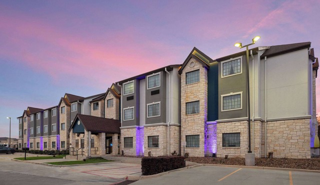Microtel Inn & Suites by Wyndham Buda Austin South