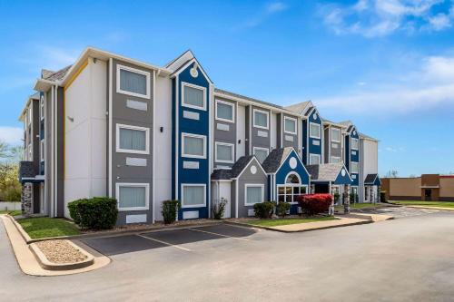 Microtel Inn & Suites by Wyndham Tulsa - Catoosa Route 66