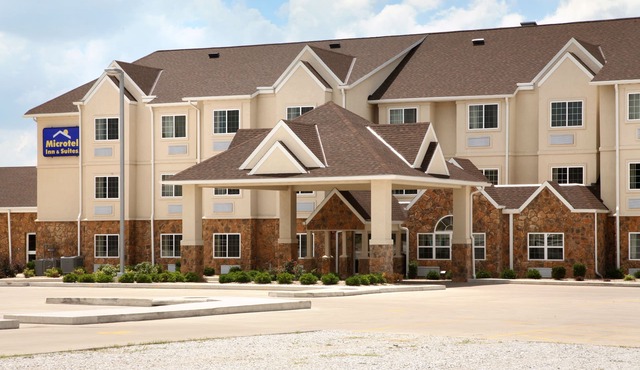 Microtel Inn & Suites by Wyndham Quincy Downtown/River Area