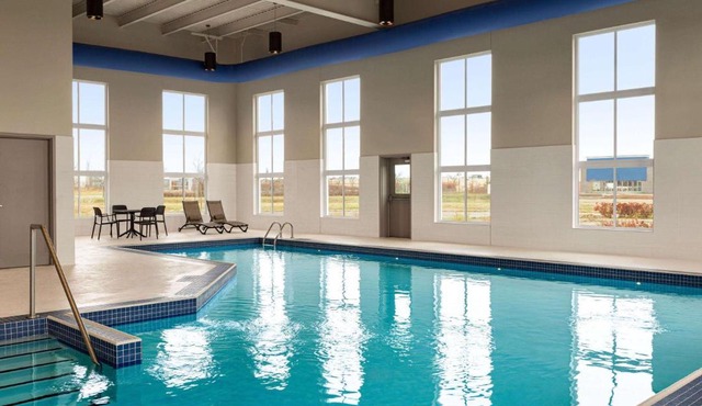 Microtel Inn & Suites by Wyndham Boisbriand