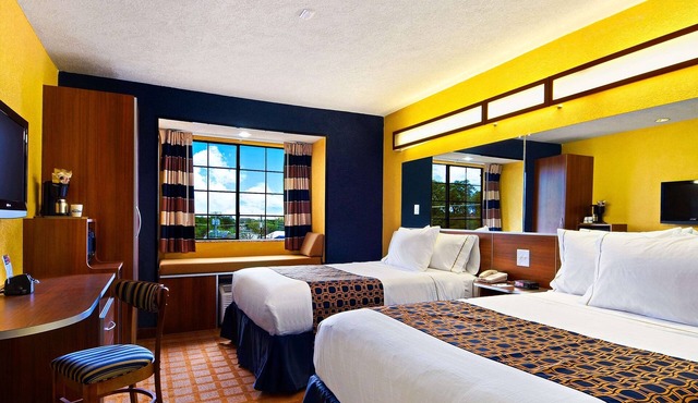 Microtel Inn & Suites by Wyndham New Braunfels