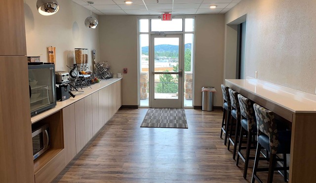 Microtel Inn & Suites by Wyndham Woodland Park