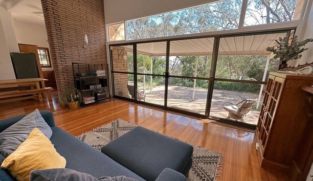 Mid-century bush sanctuary