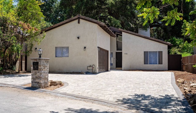 Mid-Century Calabasas Residence
