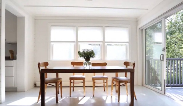 Mid-Century Chic Lakeside Retreat