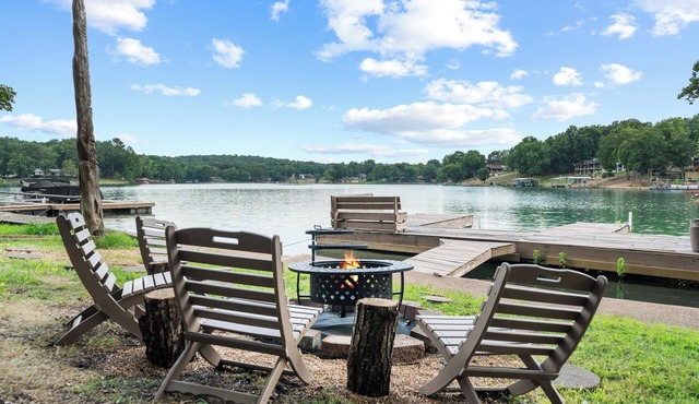 Mid-Century Lake House | Hot Tub | Dog Friendly