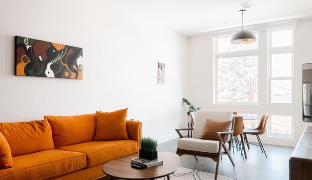 Mid Century Loft - Great View - Espadin LoHi