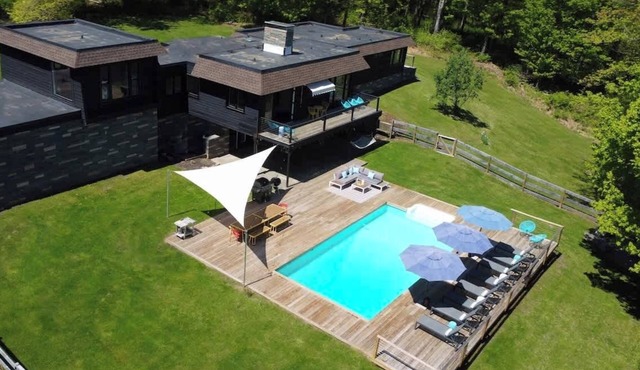 Mid Century Mod 5-Bed, Pool OPEN!, Dogs Welcome