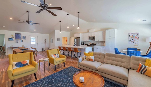 Mid-Century Mod Ranch in Wine Country!
