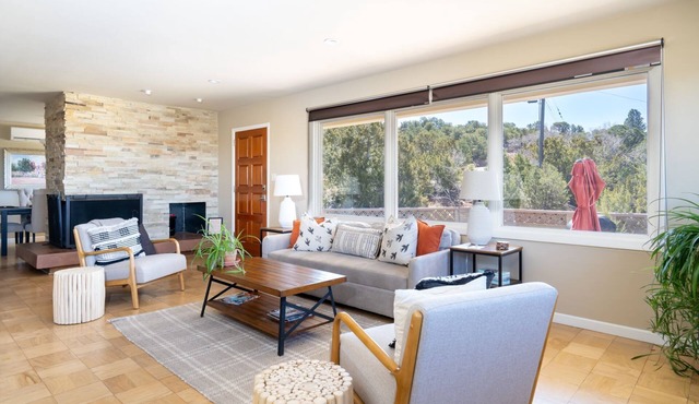 Mid-century Modern 3 min for plaza