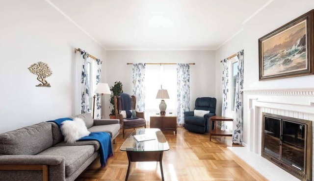 Mid-Century Modern Home in Daly City