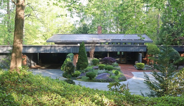 Mid Century Modern Home on 15th hole of Sedgefield CC