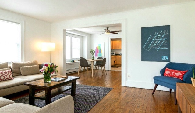 Mid-Century Modern Home in Downtown Royal Oak!