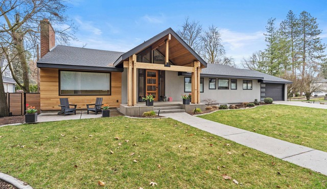 Mid Century Modern on the Park!