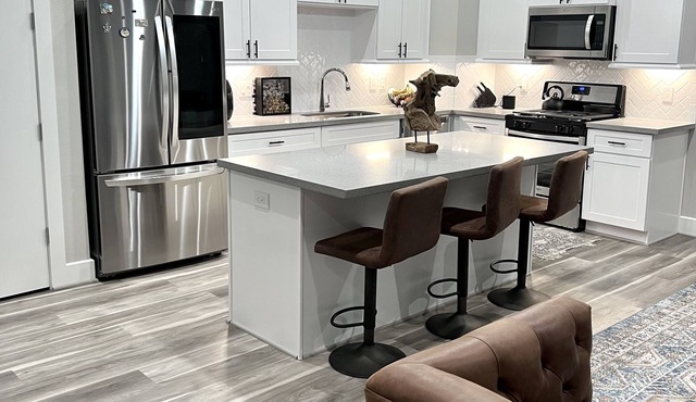 Mid-Century Modern Retreat