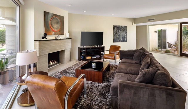 Mid Century Modern-Stunning Mountain Views, Quiet, Clean, Bright & Open Design.