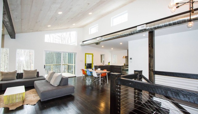 Mid-century modern ranch in Catskills near river