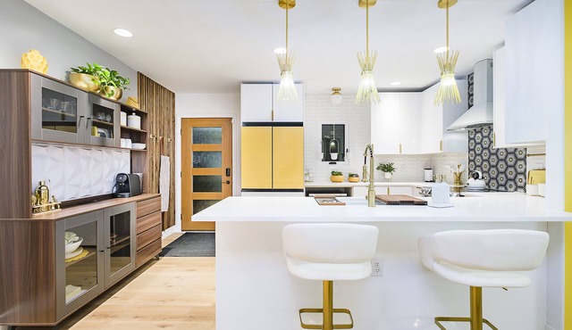 Mid Century Modern townhome in Historical Downtown Noblesville