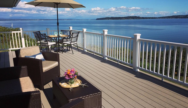 Mid-Century Modern Waterfront on Private Beach, Whidbey Island, over 100 reviews