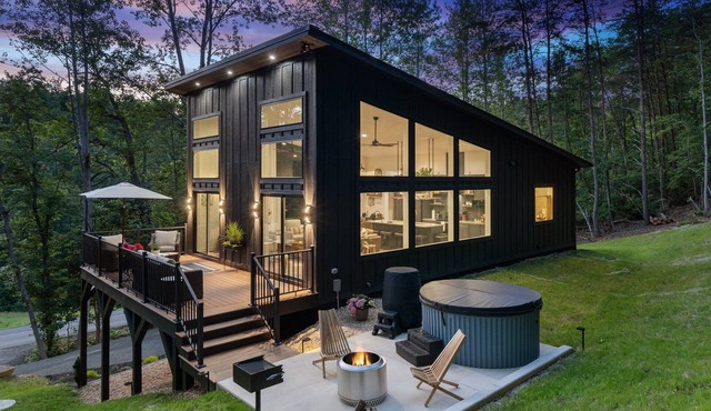 Mid-Century Modern Woodland Retreat with Hot Tub, Cold Water Plunge, & Fire Pit!