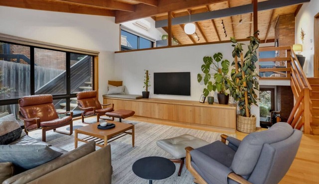 Mid Century on Eastview