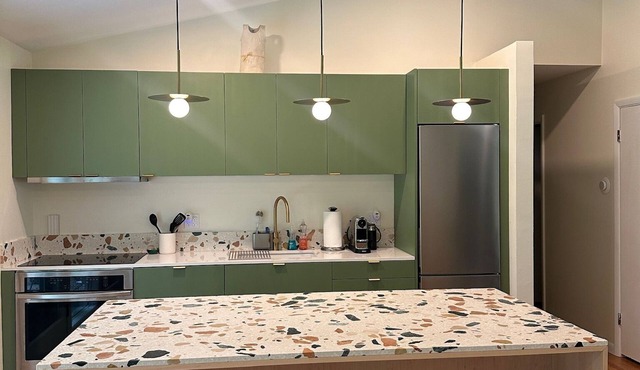 Mid-Century Woodstock Retreat