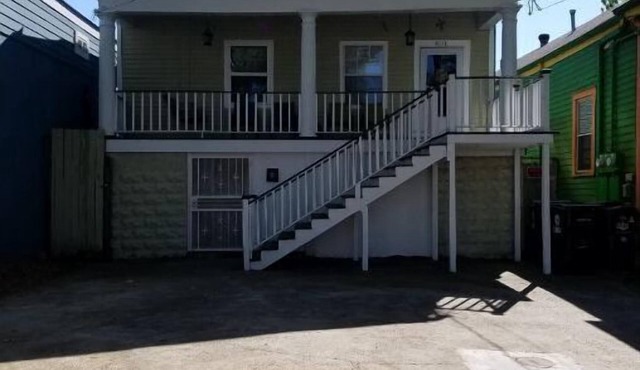 Mid City. Newly Renovated. 6 minutes from Downtown.