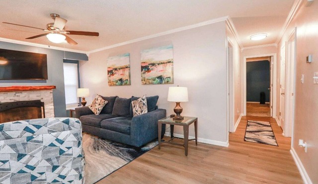 *Mid/Long Term Rental* Cozy Home at Mary Roberts