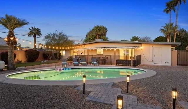 Mid Mod Desert Oasis - FREE Heated Pool by Old Town, ASU, Golf & Spring Training