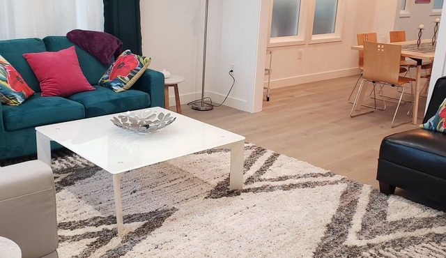 Mid Peninsula charming 3 bedroom home