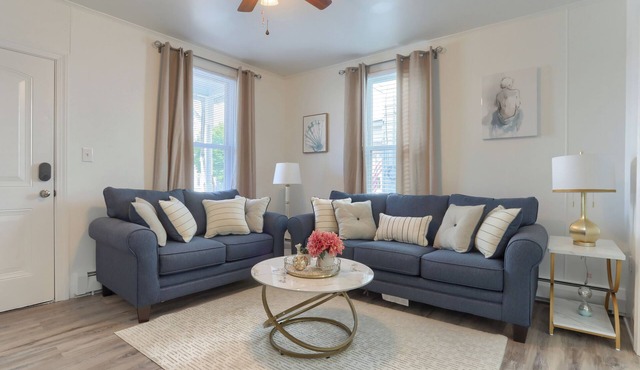 Mid term rental - Ideal Stay for professional travelers - Cozy Townhouse