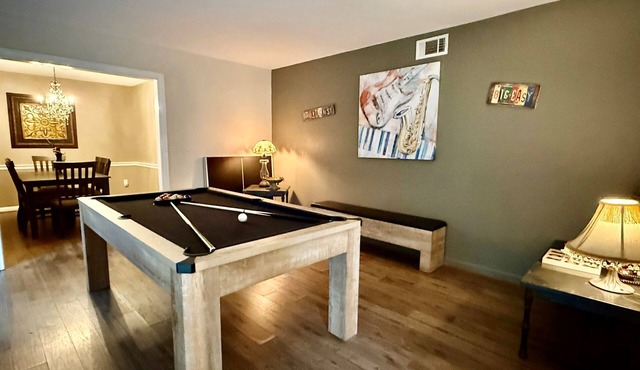 Mid Term Rental | Pet-Friendly w/Pool Table, Fire Pit & 5 Mi French Quarter