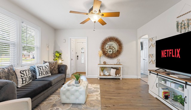 Mid Term Stay in North Wilmington ~ Perfect for Families ~ Bonus Gaming Shed