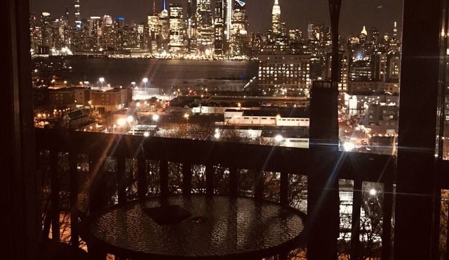 Mid-Town View 15 Minutes to NYC