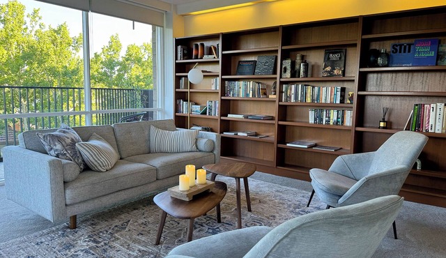 Midcentury 2br apartment in Toorak nClose to MCG, Tennis, CBD n