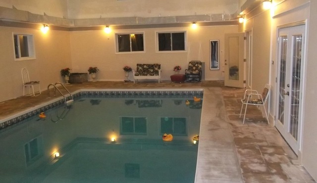 Middelshire - 10 Bedrooms 7.5 Bathrooms - Eastern Ontario