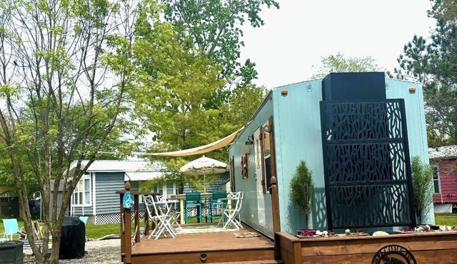 Middle Bass Island retreat,10-min ferry ride to Put-in-Bay, Pet friendly!